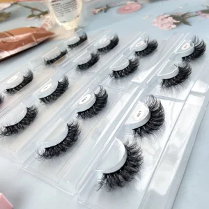 15mm Short Faux Mink Eyelashes 100% Hand Made Natural Black Synthetic Hair with Own Brand and Custom Packaging for Makeup