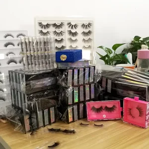 25 mm Mink Lashes Handmade 3D Full Strip Eyelashes Long Lashes Vendor with Customized Packaging Free Sample Available