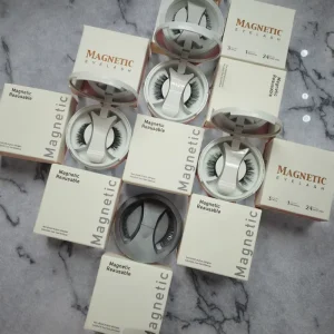 Easy to Wear and Remove Magnetic Eyelashes No Glue Needed Eyelashes Cat Eye Natural Look Lash Clusters Kit with Applicator
