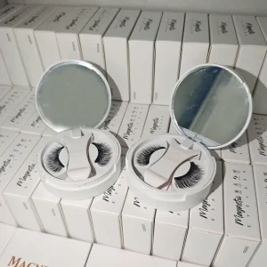 Handmade Magnetic Eyelash Kit Easy-to-Wear Quantum Magnetic False Eyelashes with Applicator No Glue Needed