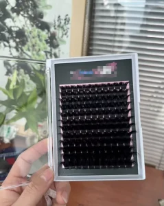 Made in China Cluster Segmented Eyelashes 50P 60P Silk Lashes Super Soft Natural Kit Knot Free