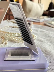 Pre made PBT 3D for W Shape Fan Eyelash Extensions Natural Look Beginner Friendly Individual Lashes