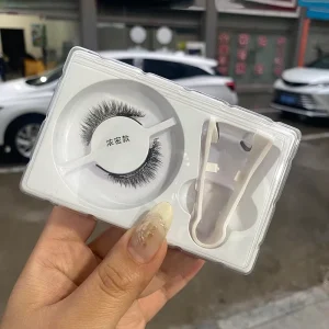 Quantum Magnetic Lash Easy to Wear Soft False Eyelashes with Applicator No Glue Required