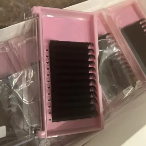 Silk Soft Volume Eyelash Extension Trays Dark Matte Black Silk Cashmere Lash Extension